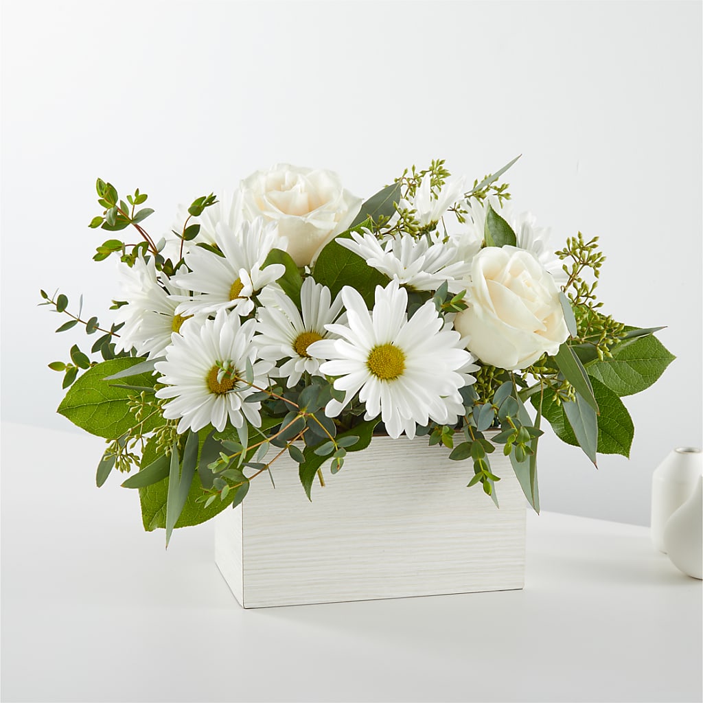 Fresh Linen Box Bouquet – Sweet As Can Bee Florals, Baltimore MD