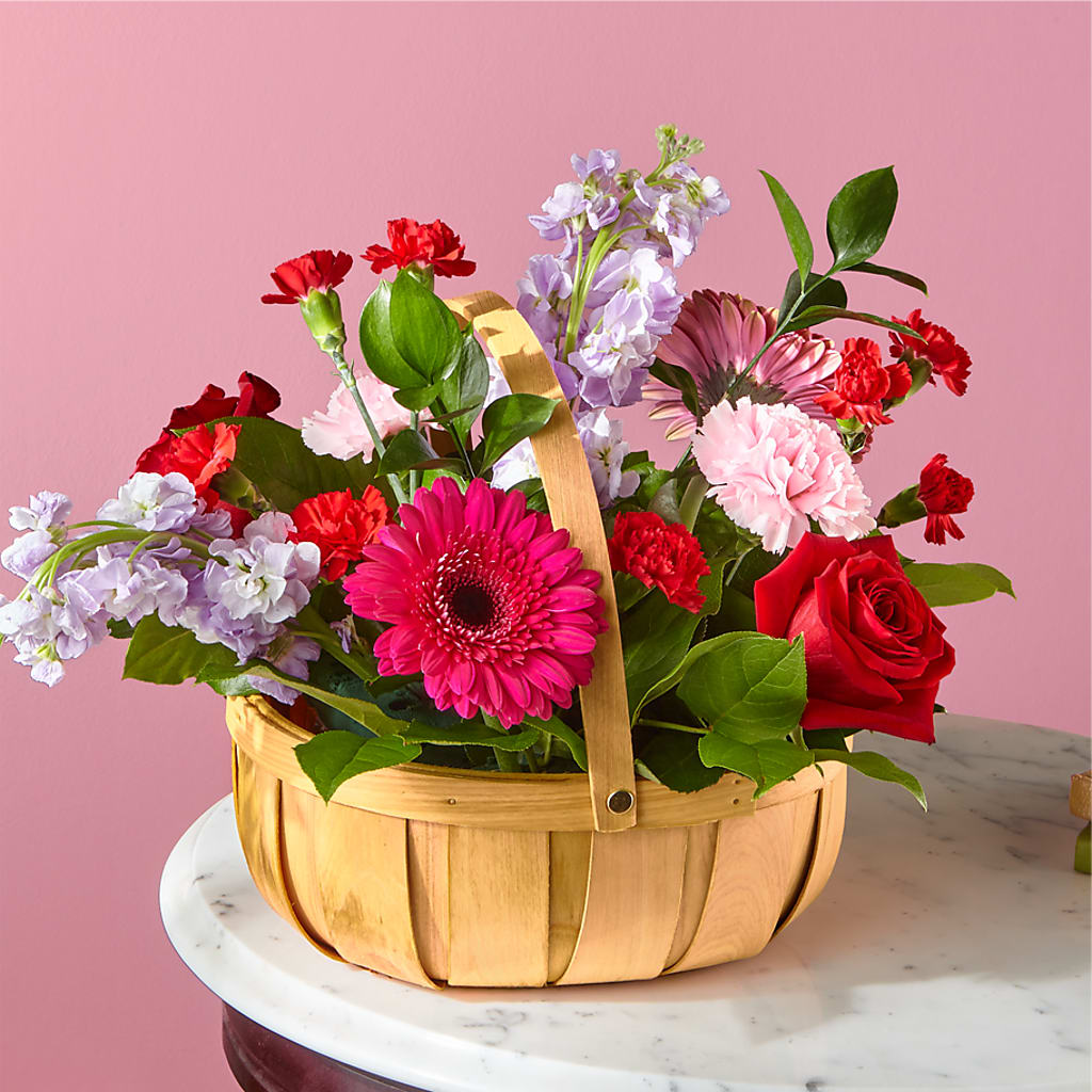 Pink Picnic Basket – Sweet As Can Bee Florals, Baltimore MD