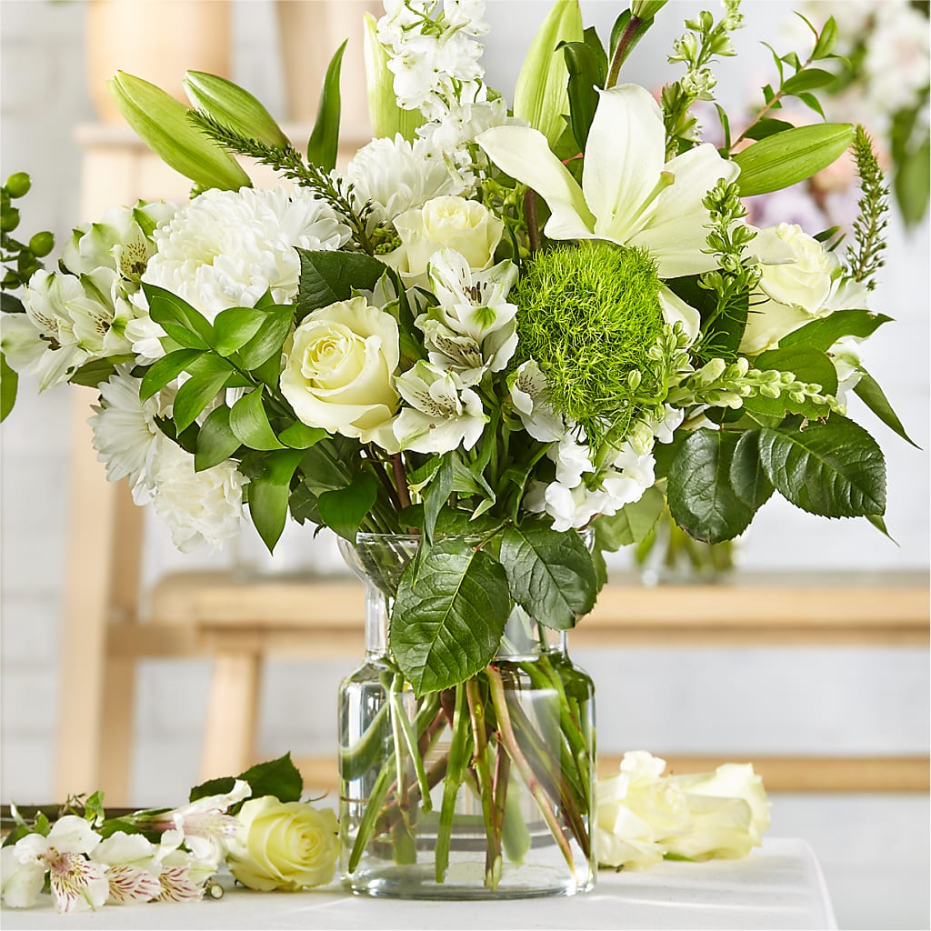 Classic Ivory – A Florist Original – Sweet As Can Bee Florals, Baltimore MD