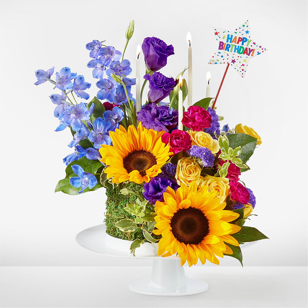 Star of the Day Floral Cake – Sweet As Can Bee Florals, Baltimore MD