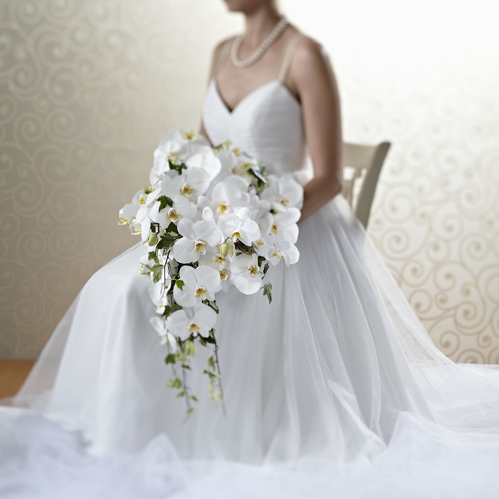 Classic White Bouquet – Sweet As Can Bee Florals, Baltimore MD