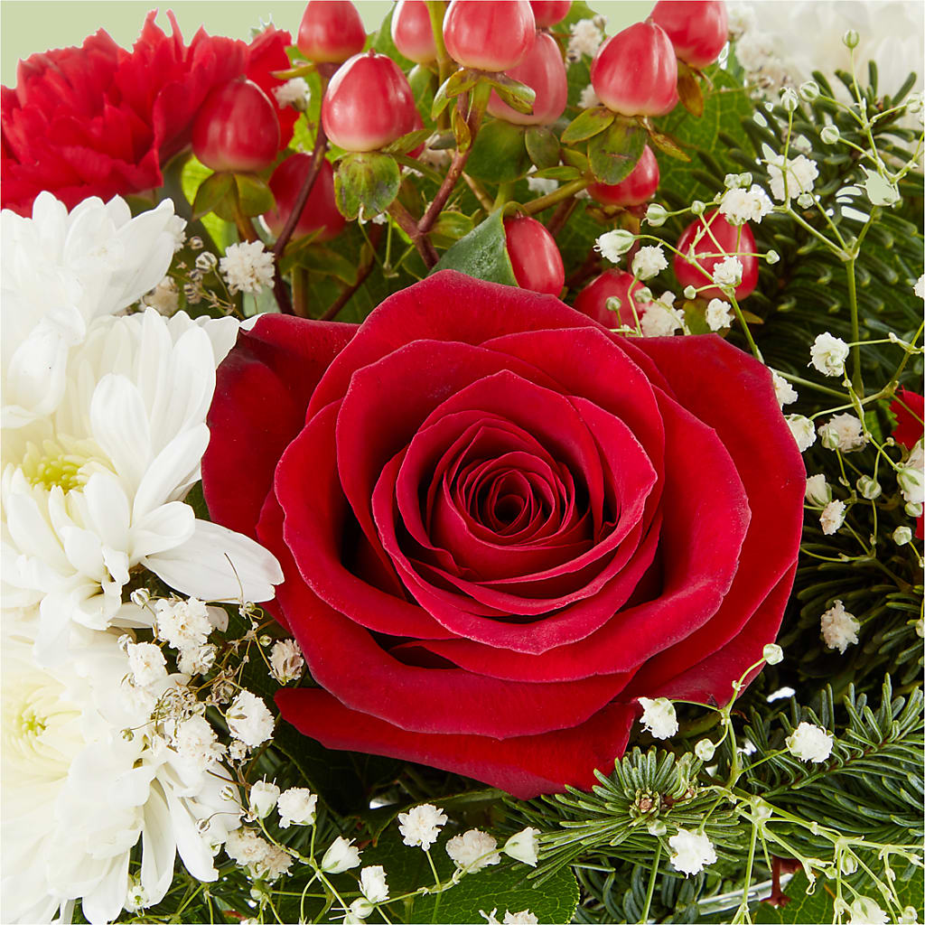 Chance of Flurries Bouquet –  Sweet As Can Bee Florals, Baltimore MD