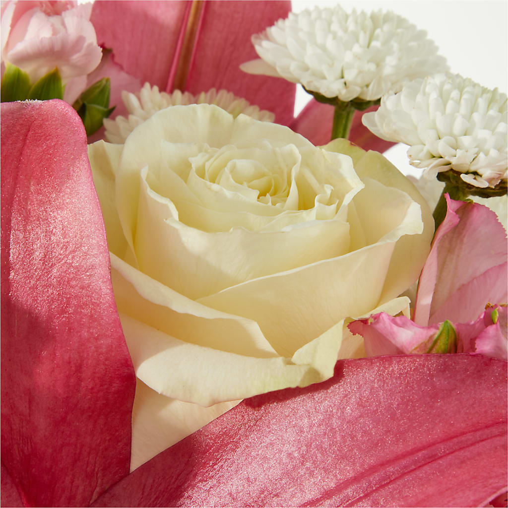 Piece of Cake Bouquet –  Sweet As Can Bee Florals, Baltimore MD